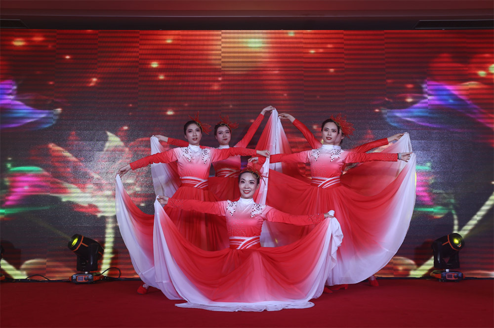 9-210630154TQ46.jpg ×ðÁúʱ¿¡¤(Öйú)ÈËÉú¾ÍÊDz«!