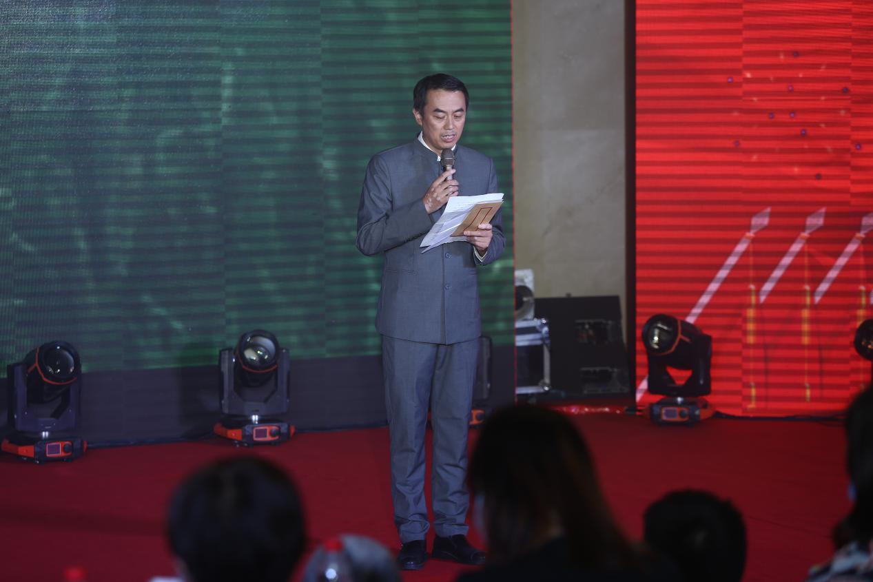 9-21063015493Q01.jpg ×ðÁúʱ¿¡¤(Öйú)ÈËÉú¾ÍÊDz«!